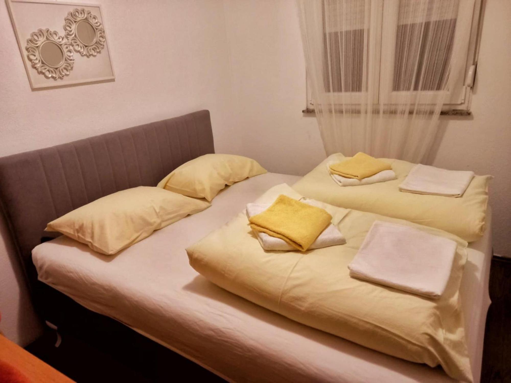 Villa Vikendica Vlahic, Goranci Mostar Esterno foto